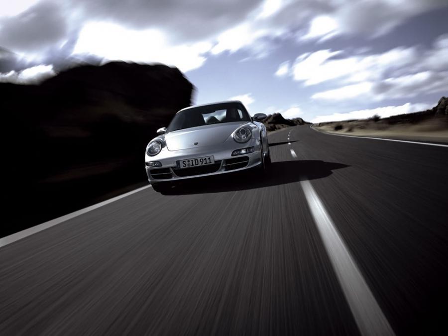  Porsche 911 Carrera S 2005 года  (фото 16 из 136)